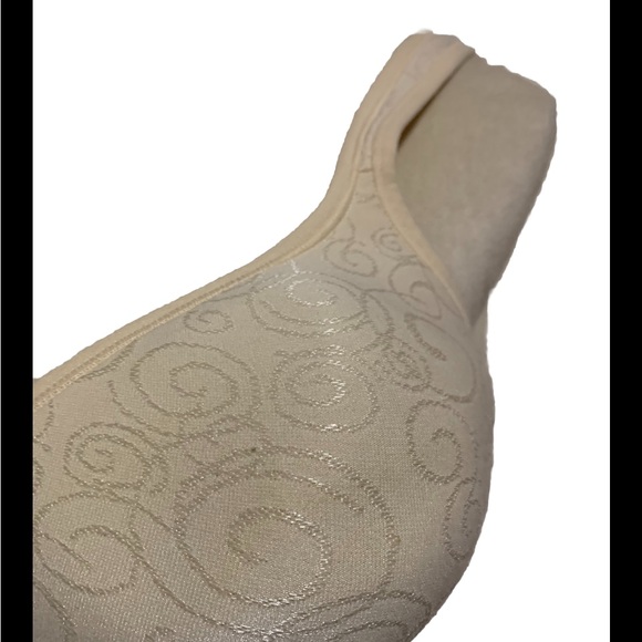 Bali 3463 Bra Cream Wirefree Comfort Revolution Size 38C - Picture 2 of 5